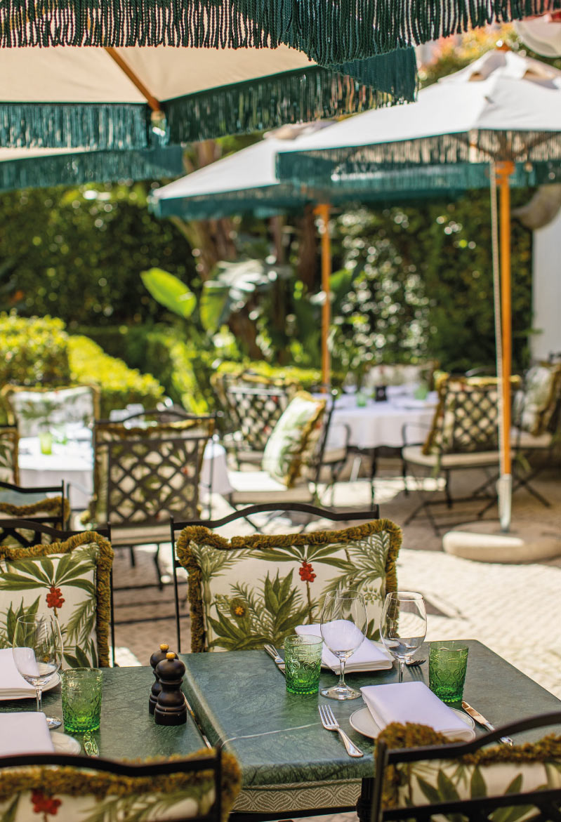 Bougain Restaurant & Garden Bar