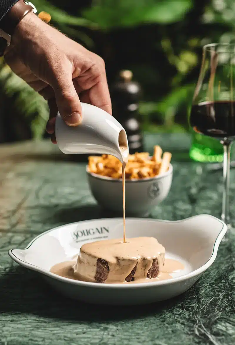 Bougain Restaurant & Garden Bar