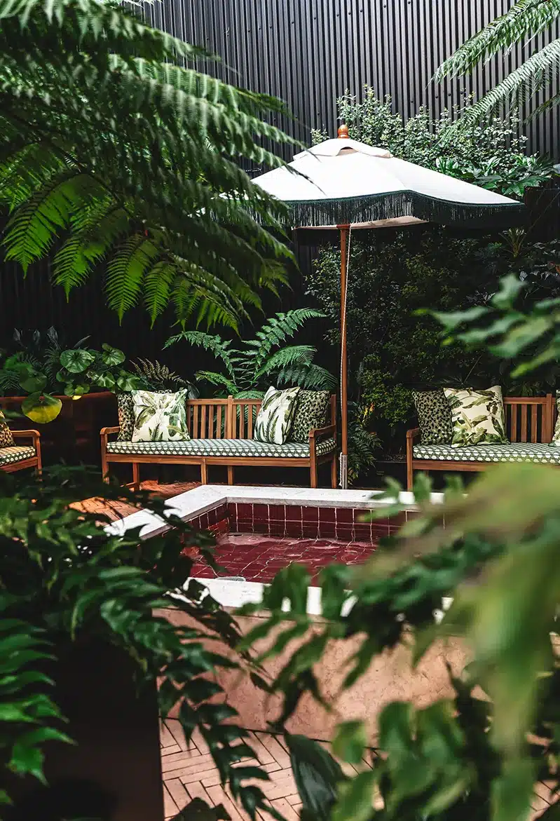 Bougain Restaurant & Garden Bar